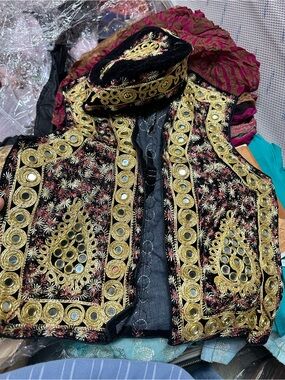 Embroidered Black & Gold Mirrorwork Vest with Cap